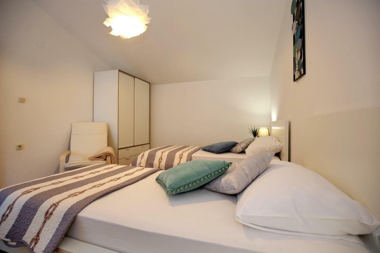 Apartments Ines Murter Luaran gambar