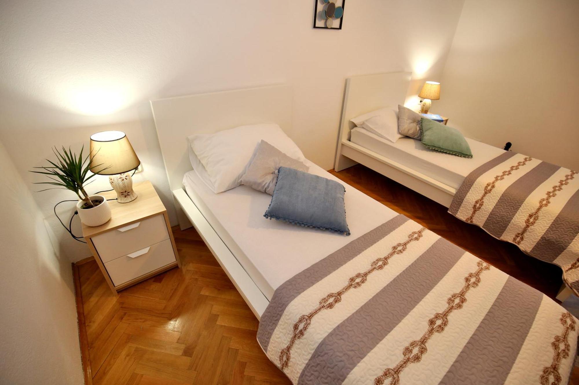 Apartments Ines Murter Luaran gambar