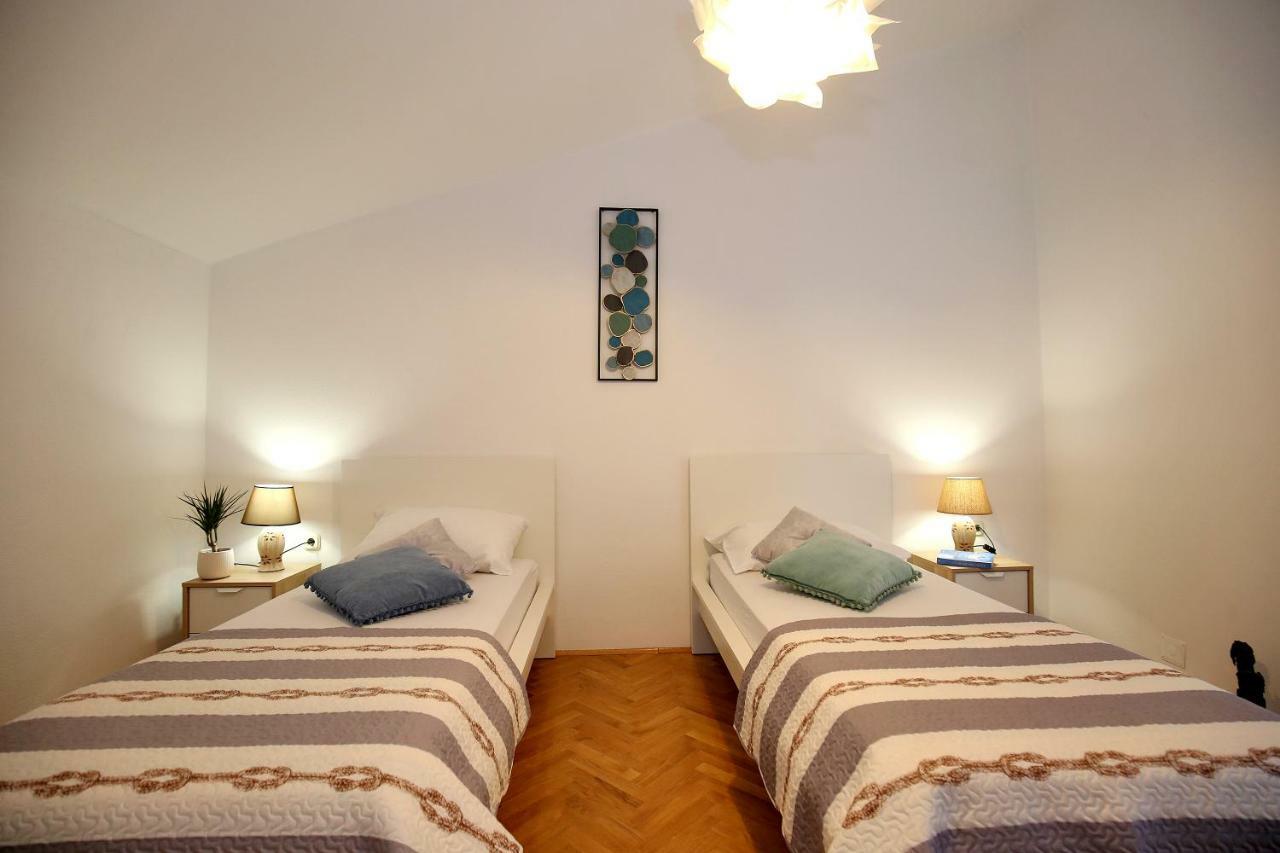 Apartments Ines Murter Luaran gambar