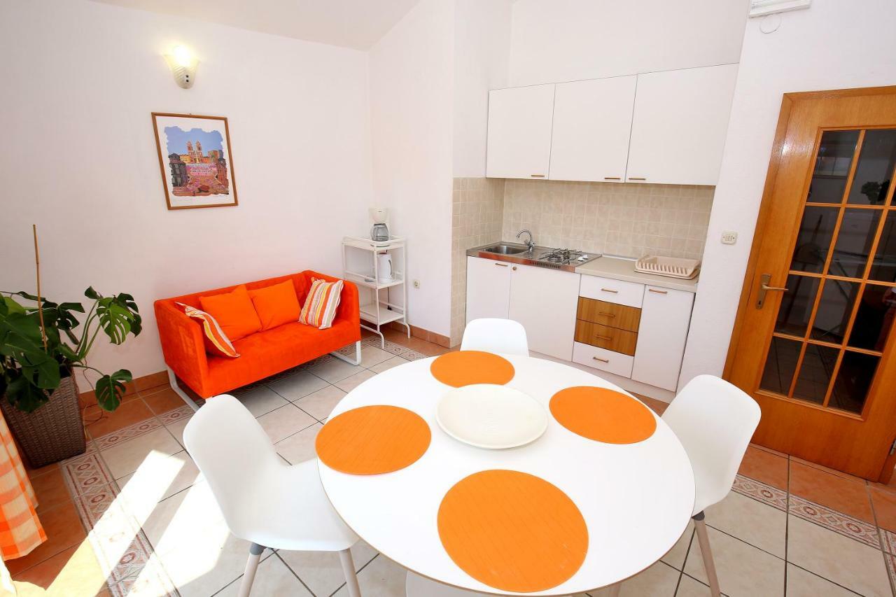 Apartments Ines Murter Luaran gambar