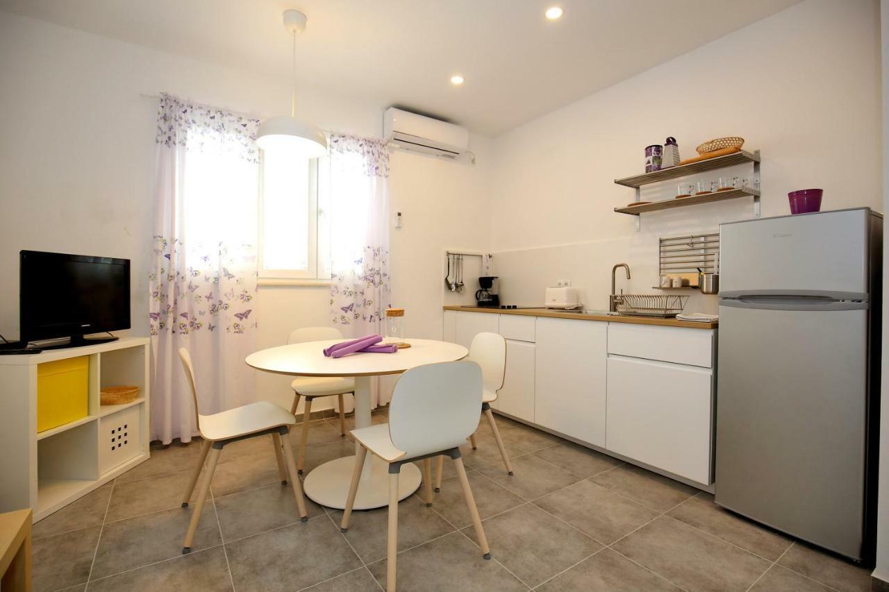 Apartments Ines Murter Luaran gambar