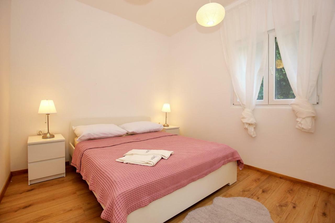 Apartments Ines Murter Luaran gambar